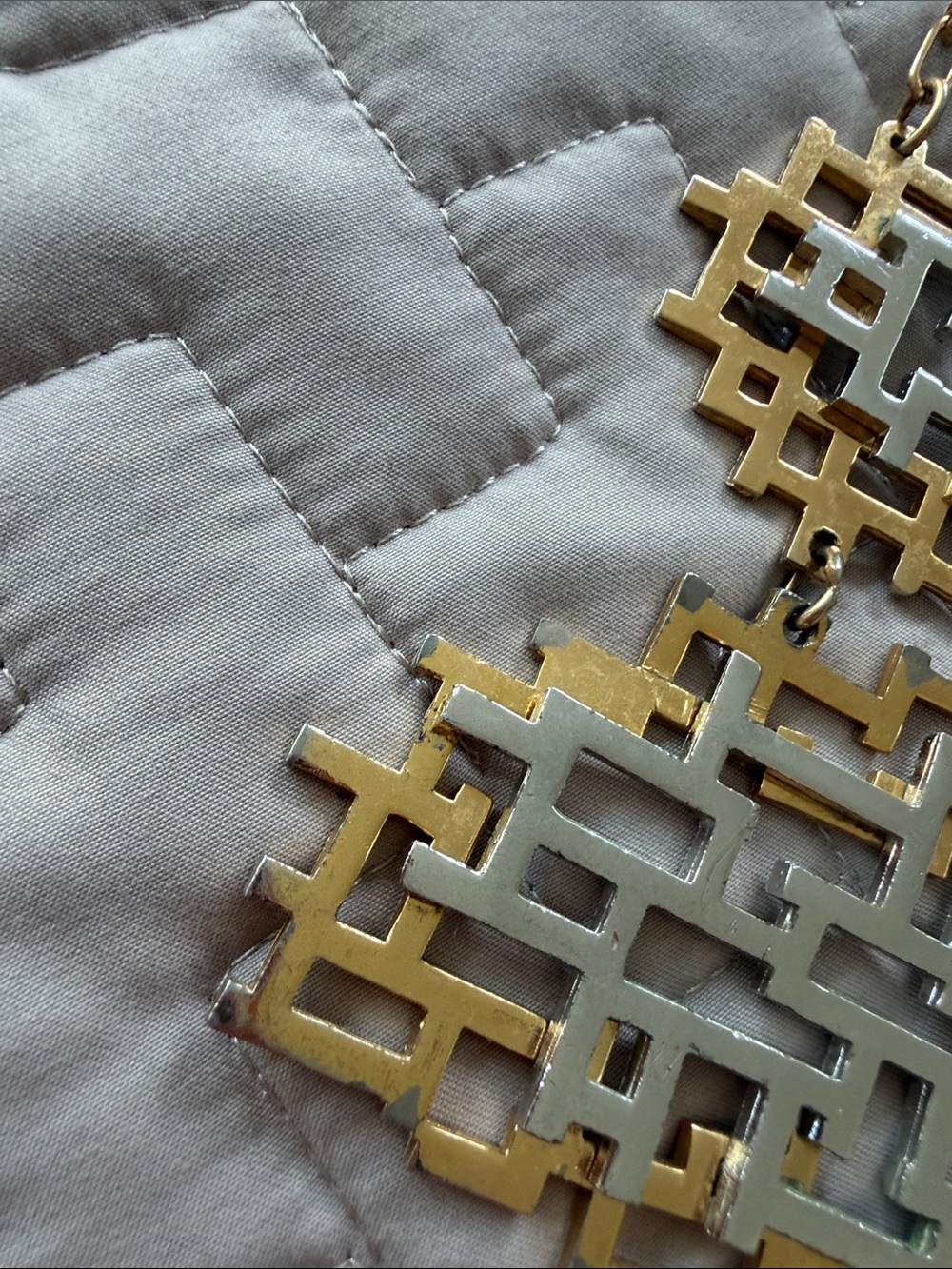 Napier Signed Vintage Gold & Silver Two-Tier Geometric Linked Statement Necklace - Picture 7 of 7